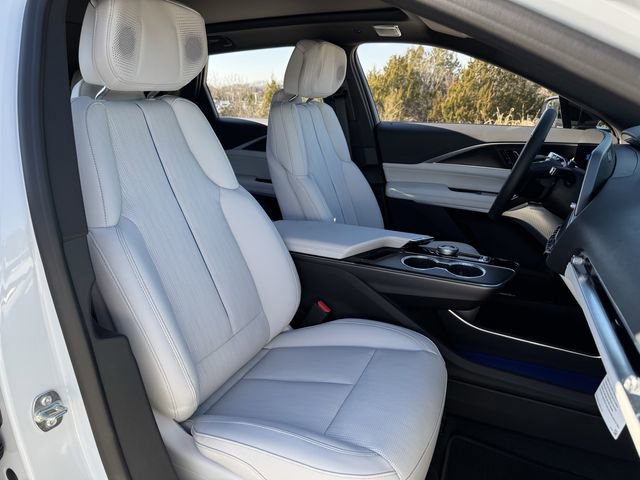 New 2026 Cadillac Lyriq Signature Luxury image 24