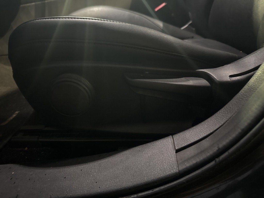 Used 2022 MAZDA MAZDA3 s image 12