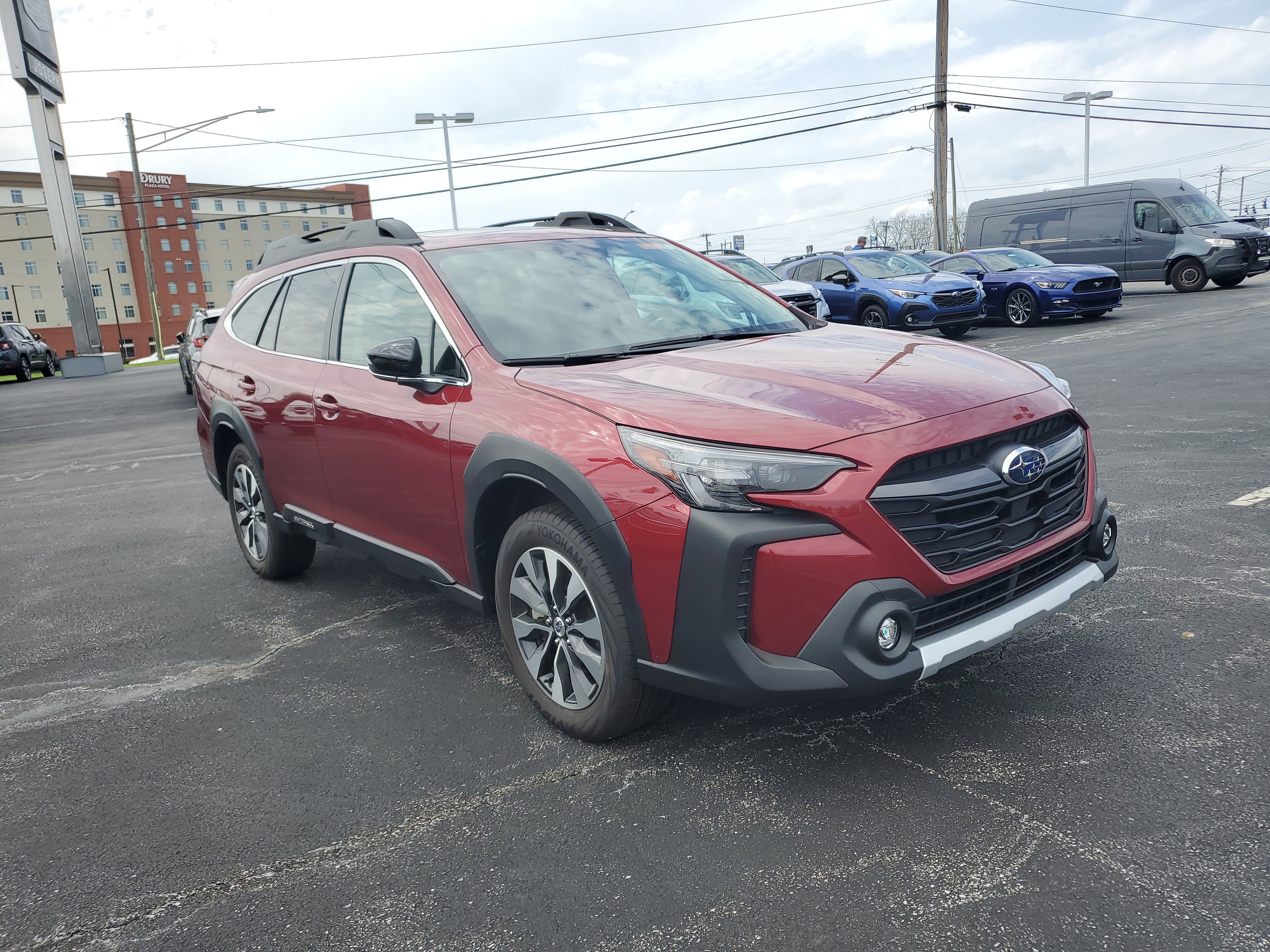 Certified 2025 Subaru Outback Limited image 4