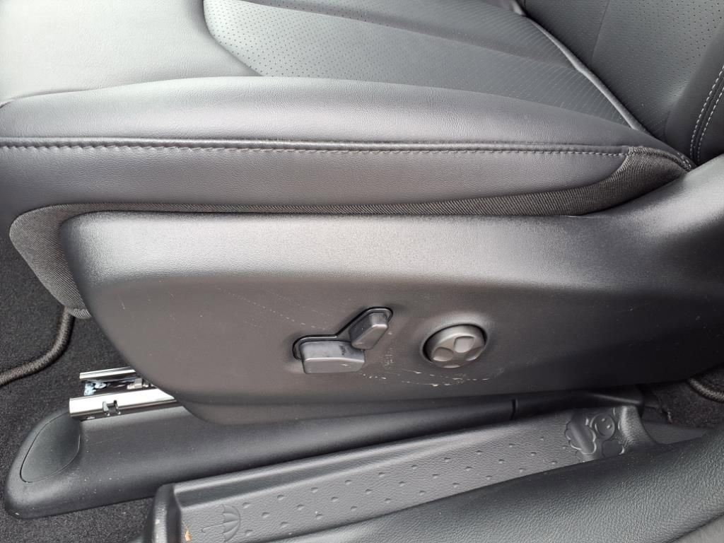 New 2026 Chrysler Pacifica Select image 16