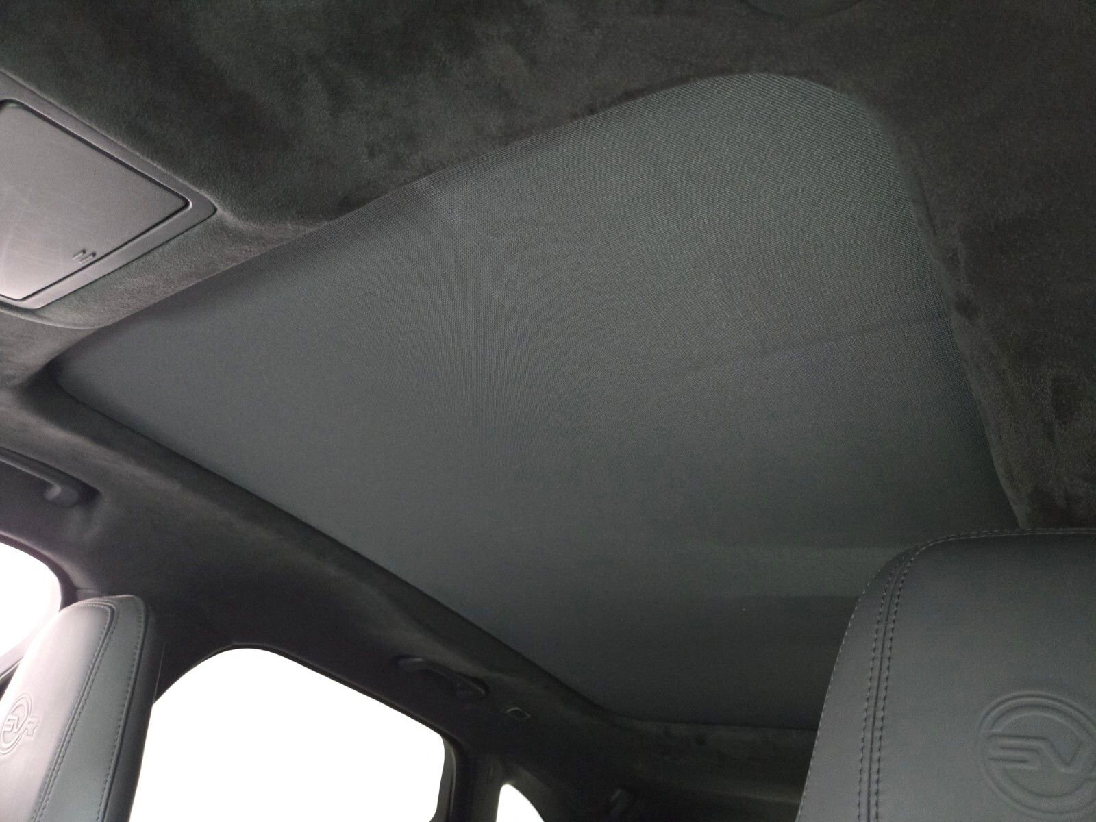 Used 2023 Jaguar F-PACE SVR image 12