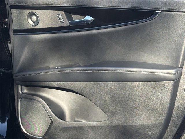 Used 2022 Lincoln Nautilus Reserve w/ Equipment Group 201A image 38