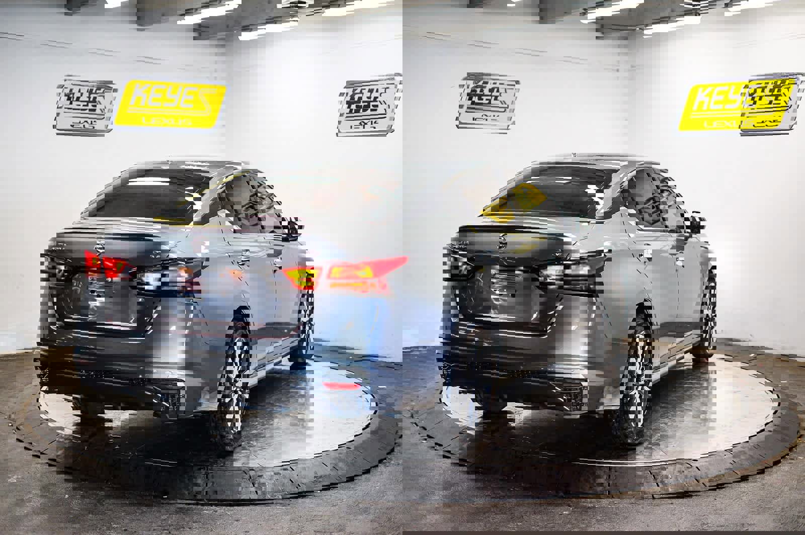 Used 2022 Nissan Altima 2.5 SV image 4