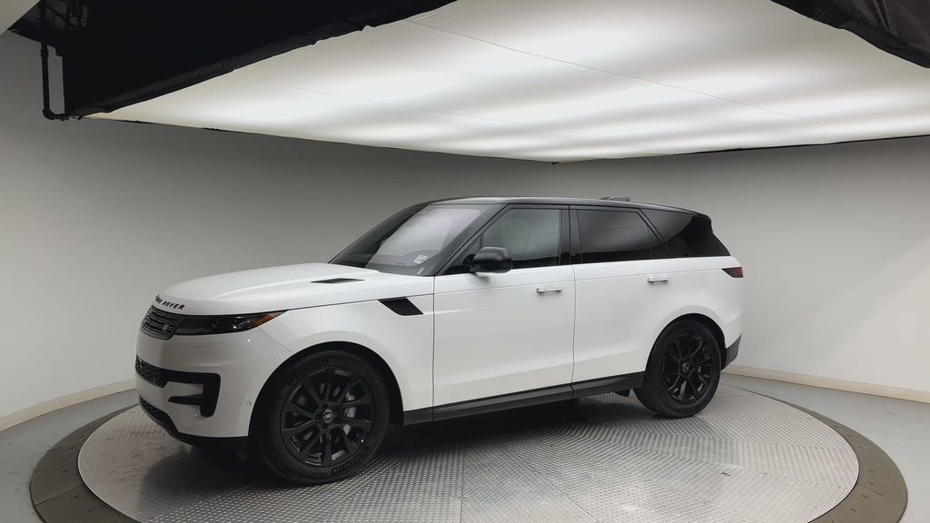 Used 2023 Land Rover Range Rover Sport SE image 6
