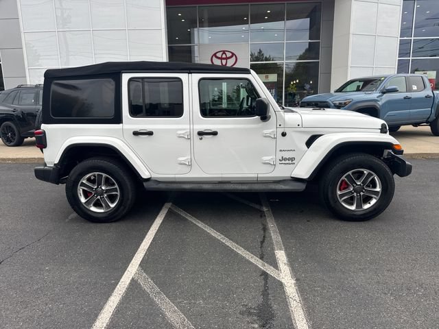 Used 2018 Jeep Wrangler Unlimited Sahara AWD/4WD video 2