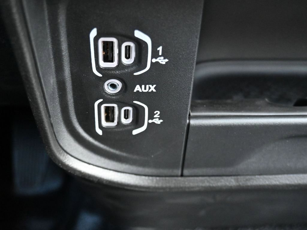 New 2025 RAM 5500 Tradesman image 30