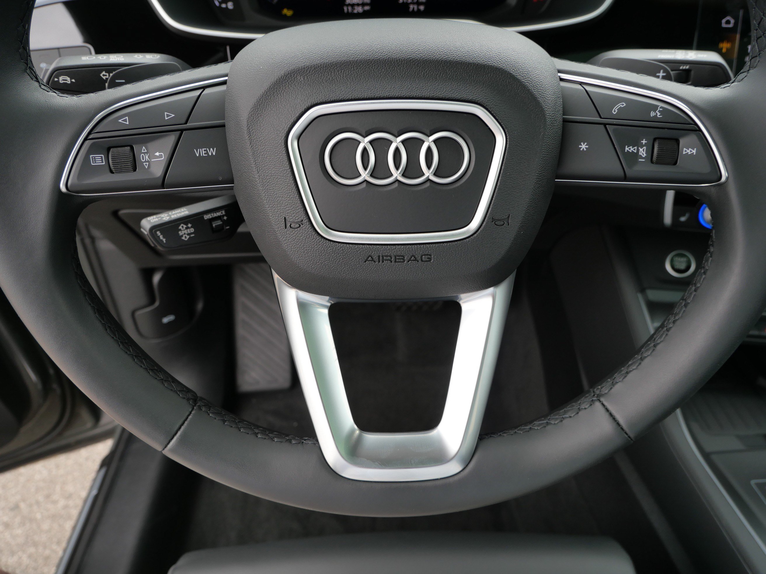 Certified 2025 Audi Q3 2.0T Premium w/ Convenience Package AWD/4WD image 25