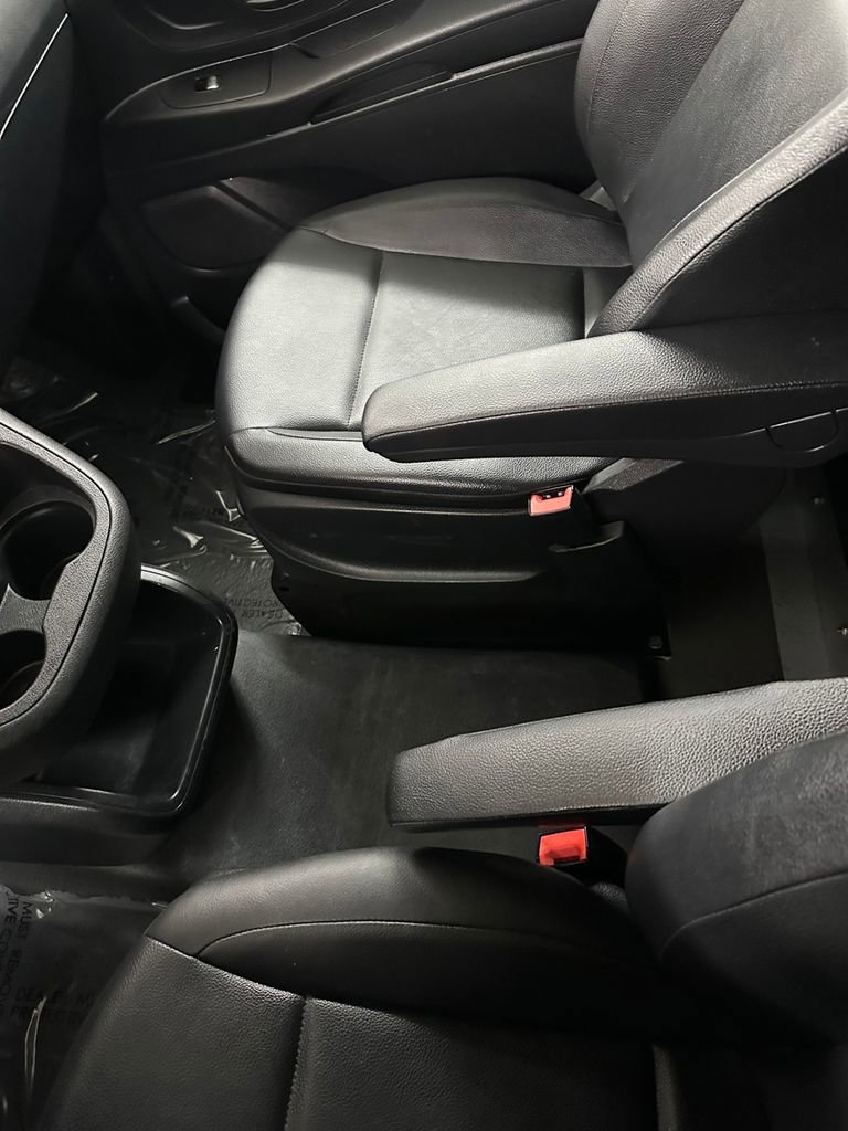 Used 2021 Mercedes-Benz Metris image 16