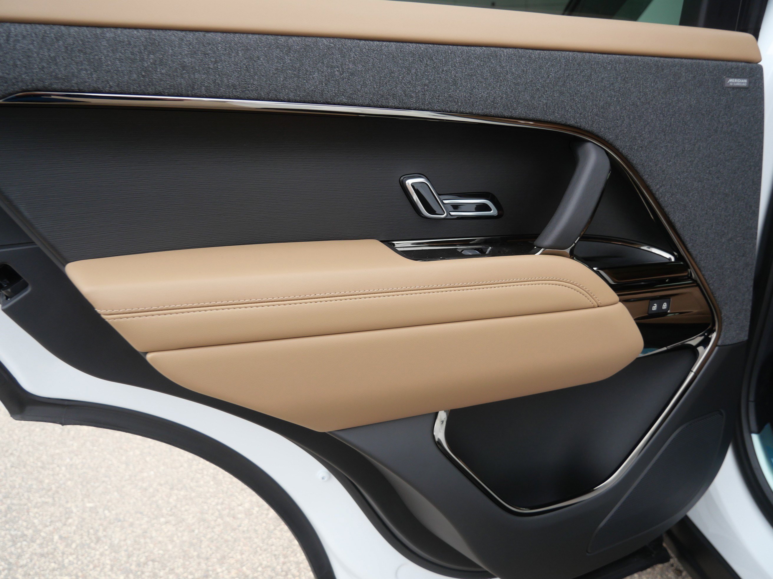New 2026 Land Rover Range Rover Sport SE AWD/4WD image 6