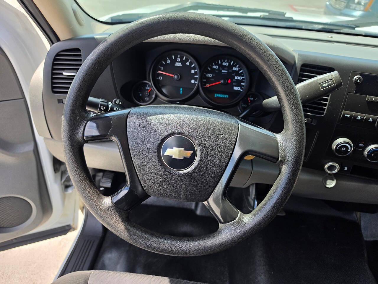 Used 2010 Chevrolet Silverado 1500 W/T RWD image 44