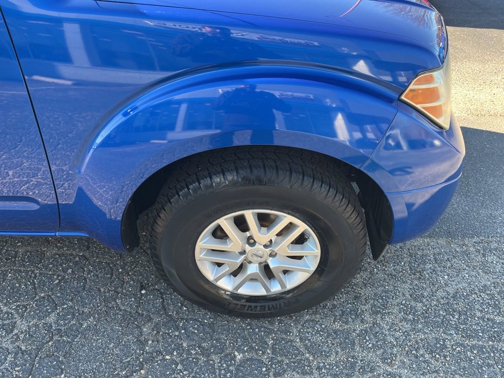 Used 2015 Nissan Frontier SV image 35