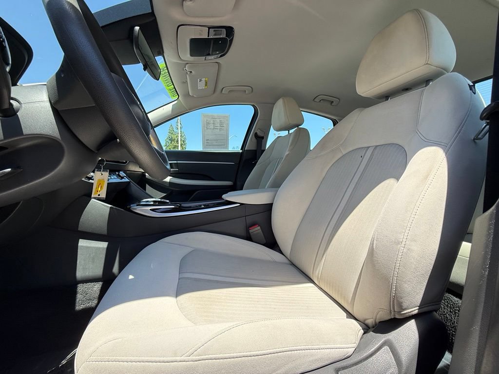 Used 2023 Hyundai Sonata SE w/ Cargo Package FWD image 32