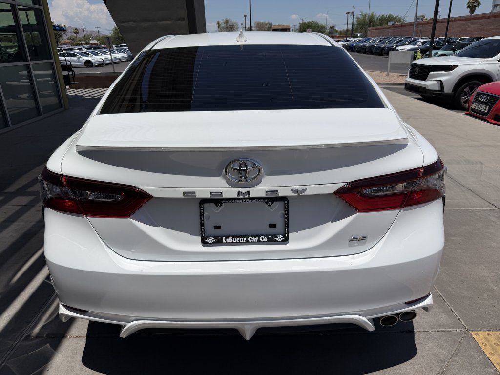 Used 2024 Toyota Camry SE FWD image 13