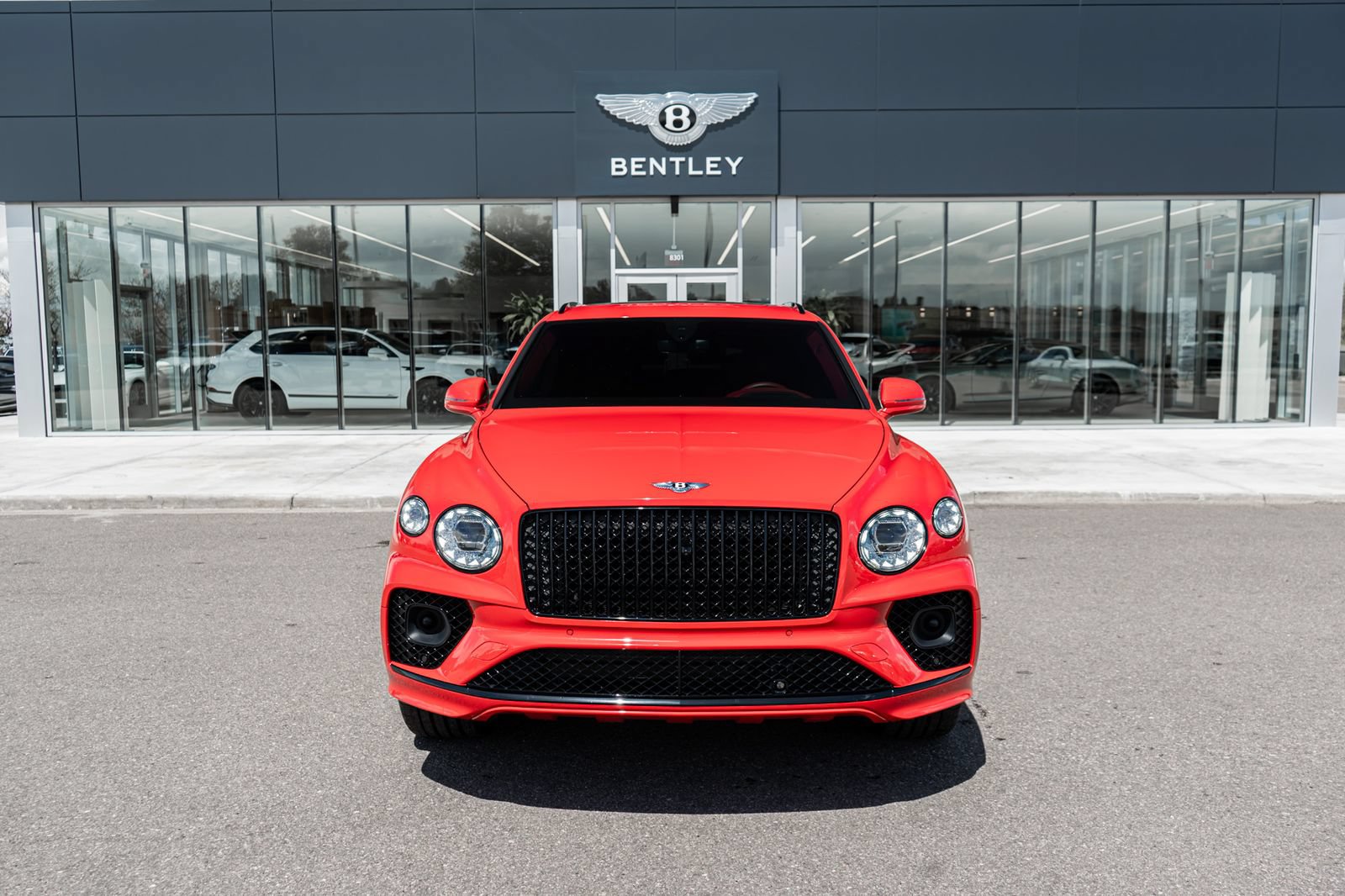 Certified 2023 Bentley Bentayga Extended Wheelbase AWD/4WD image 20