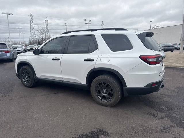 Used 2023 Honda Pilot TrailSport image 14
