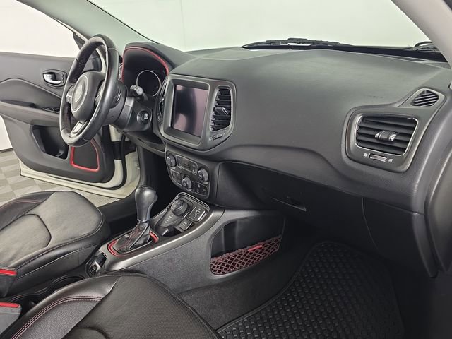 Used 2021 Jeep Compass Trailhawk image 21