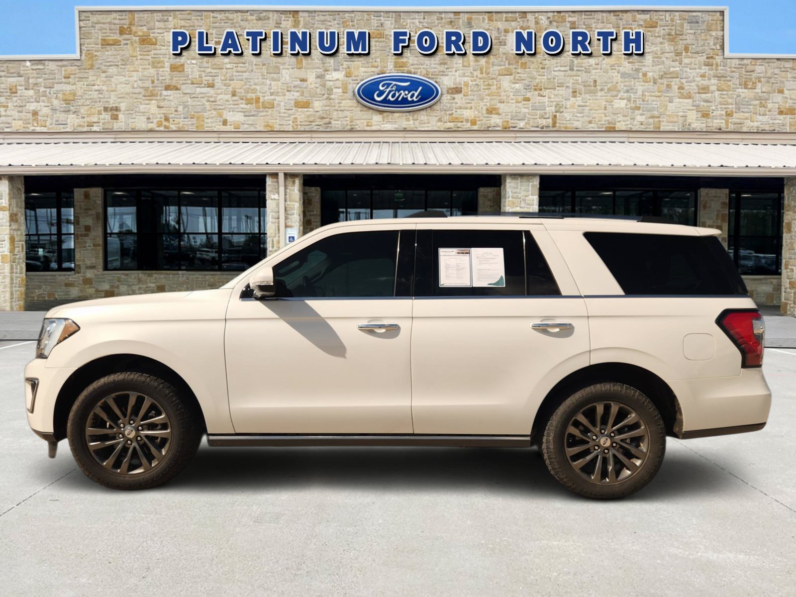 Used 2020 Ford Expedition Limited AWD/4WD image 3
