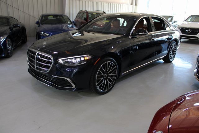 Used 2022 Mercedes-Benz S 500 4MATIC w/ 3D Technology Package image 41