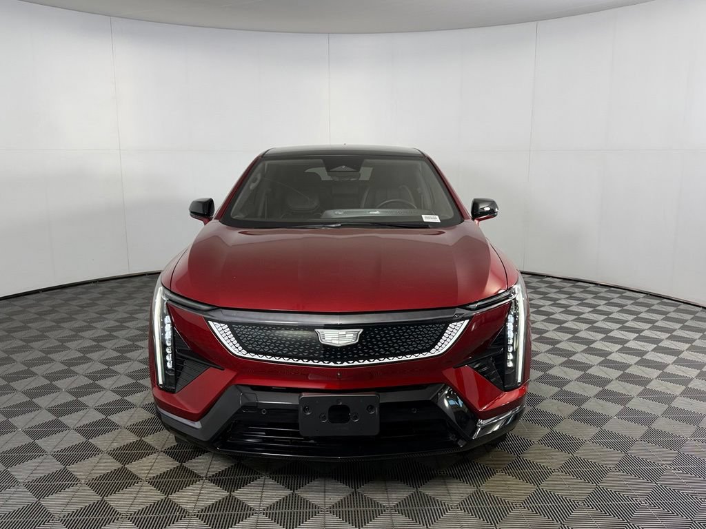 Used 2025 Cadillac Optiq Sport 1 AWD/4WD image 2