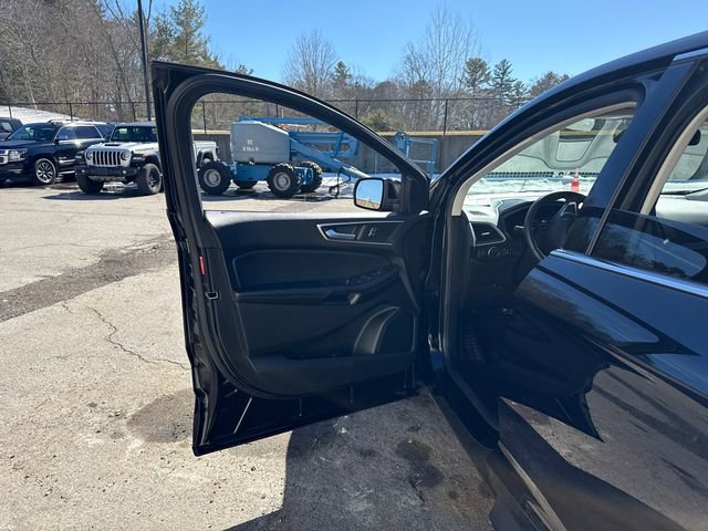Used 2022 Ford Edge SEL w/ Convenience Package image 24