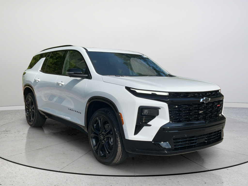 New 2027 Chevrolet Traverse RS w/ LPO, Floor Liner Package FWD image 1