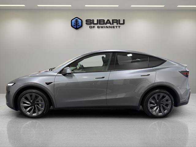 Used 2026 Tesla Model Y 2WD image 2
