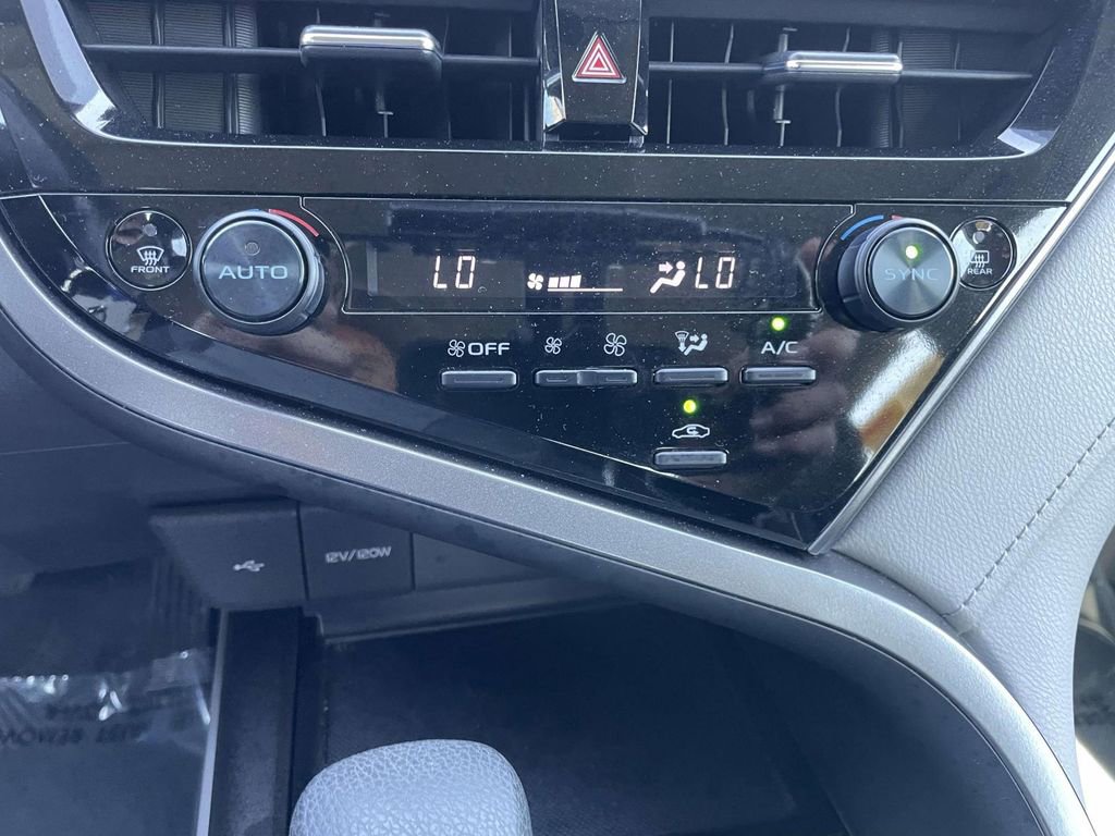 Used 2024 Toyota Camry LE image 39