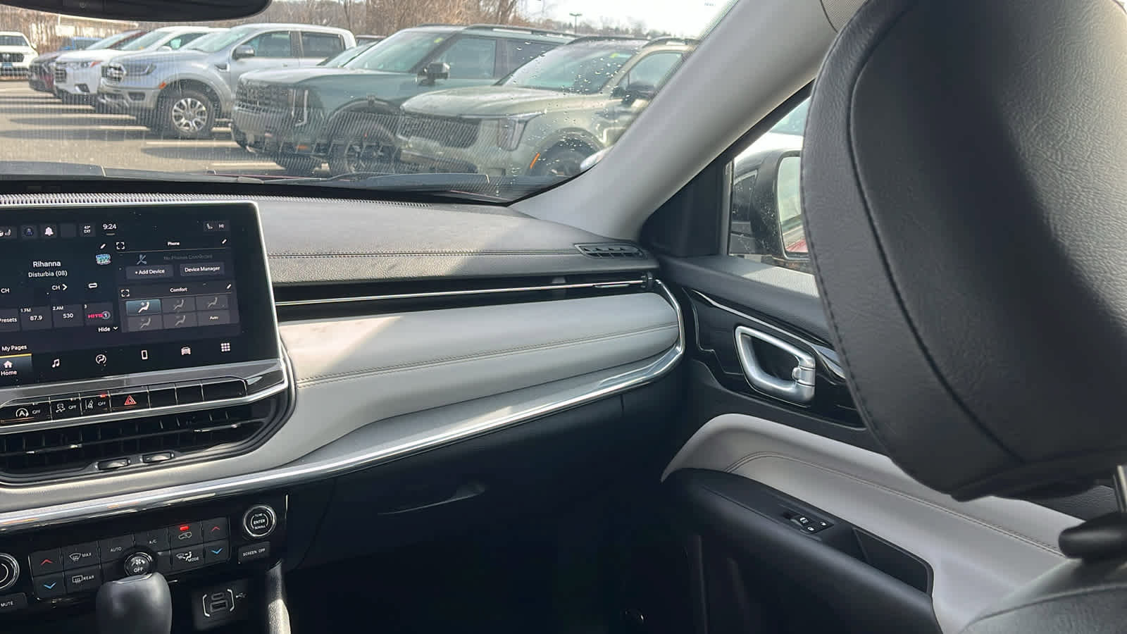 Used 2022 Jeep Compass Limited w/ Sun and Sound Group image 27