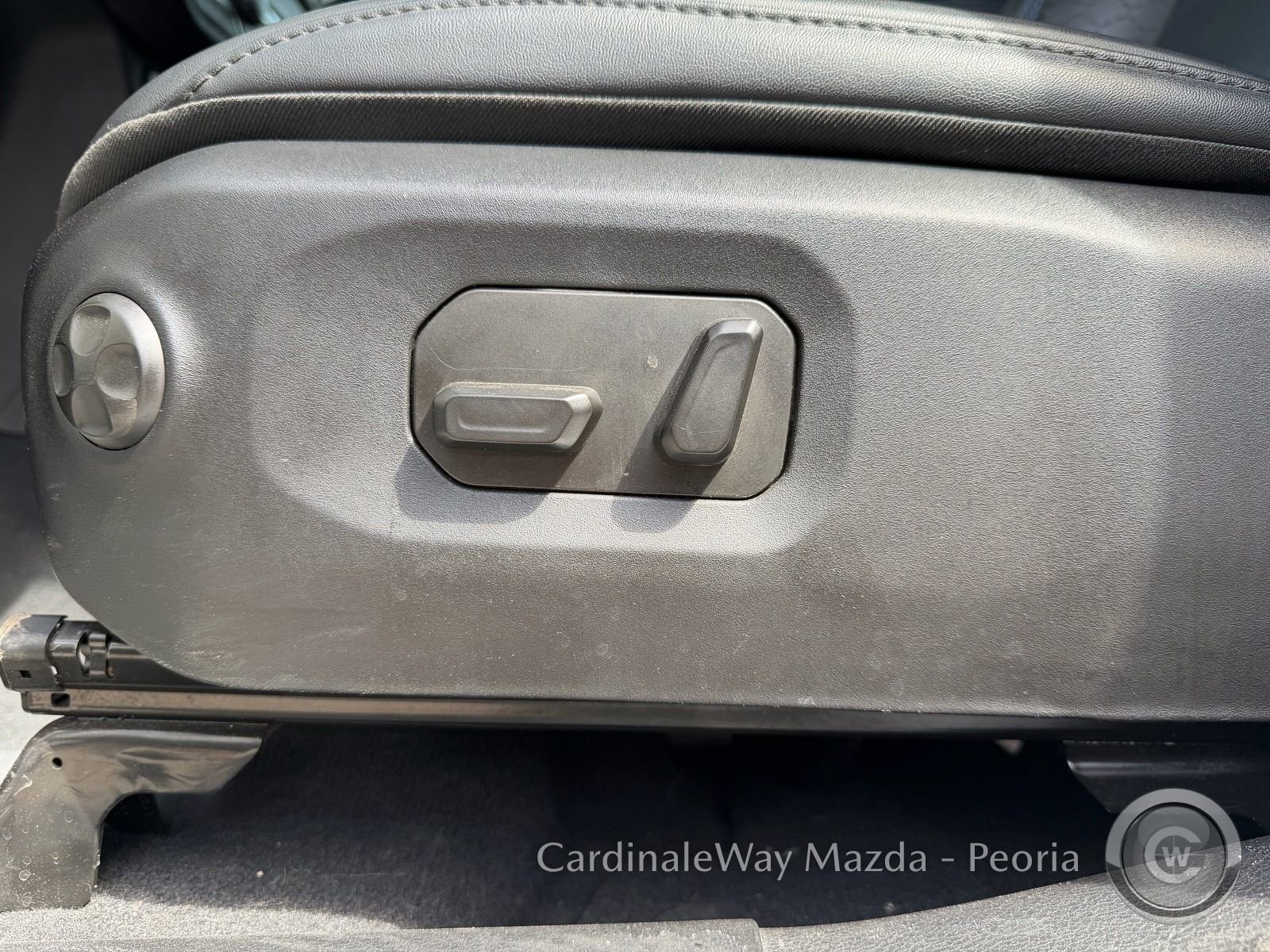 Used 2024 Jeep Wrangler High Altitude image 17