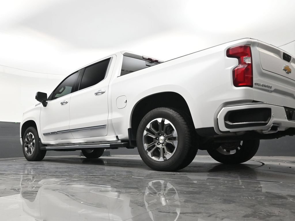 Used 2024 Chevrolet Silverado 1500 High Country w/ Technology Package RWD image 22