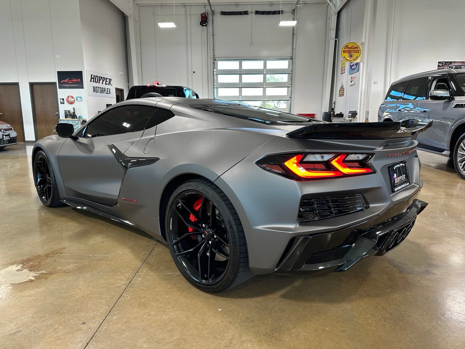 Used 2025 Chevrolet Corvette Z06 RWD image 6
