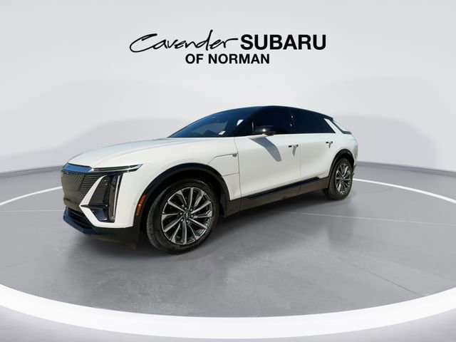 Used 2025 Cadillac Lyriq Sport AWD/4WD image 4
