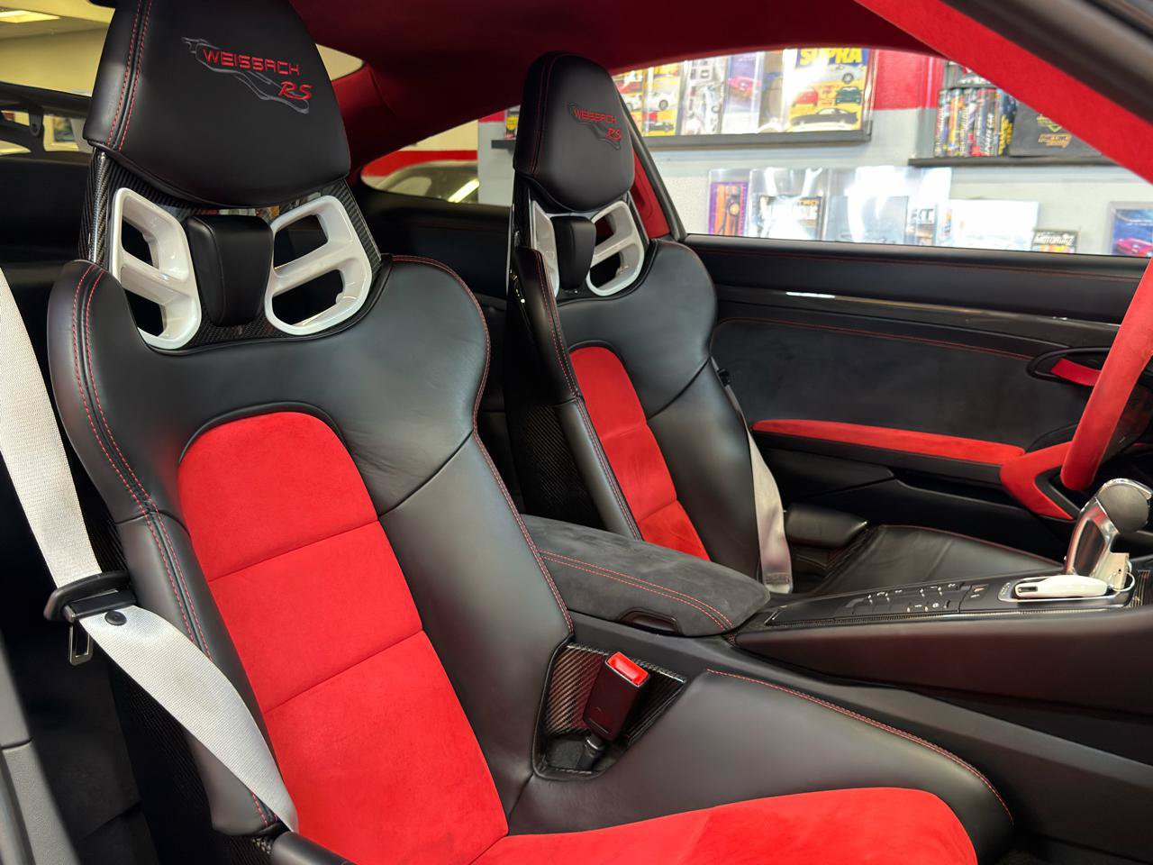 Used 2018 Porsche 911 GT2 RS RWD image 29