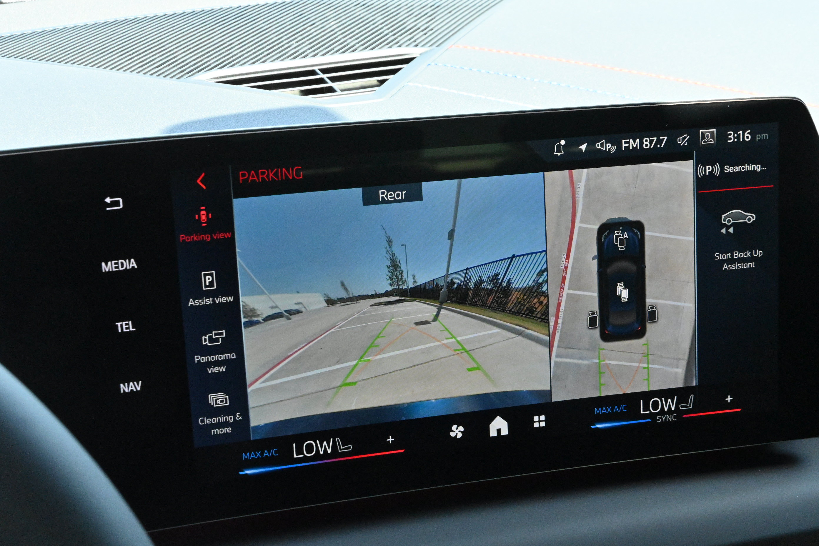 New 2026 BMW 228i w/ Technology Package FWD image 16