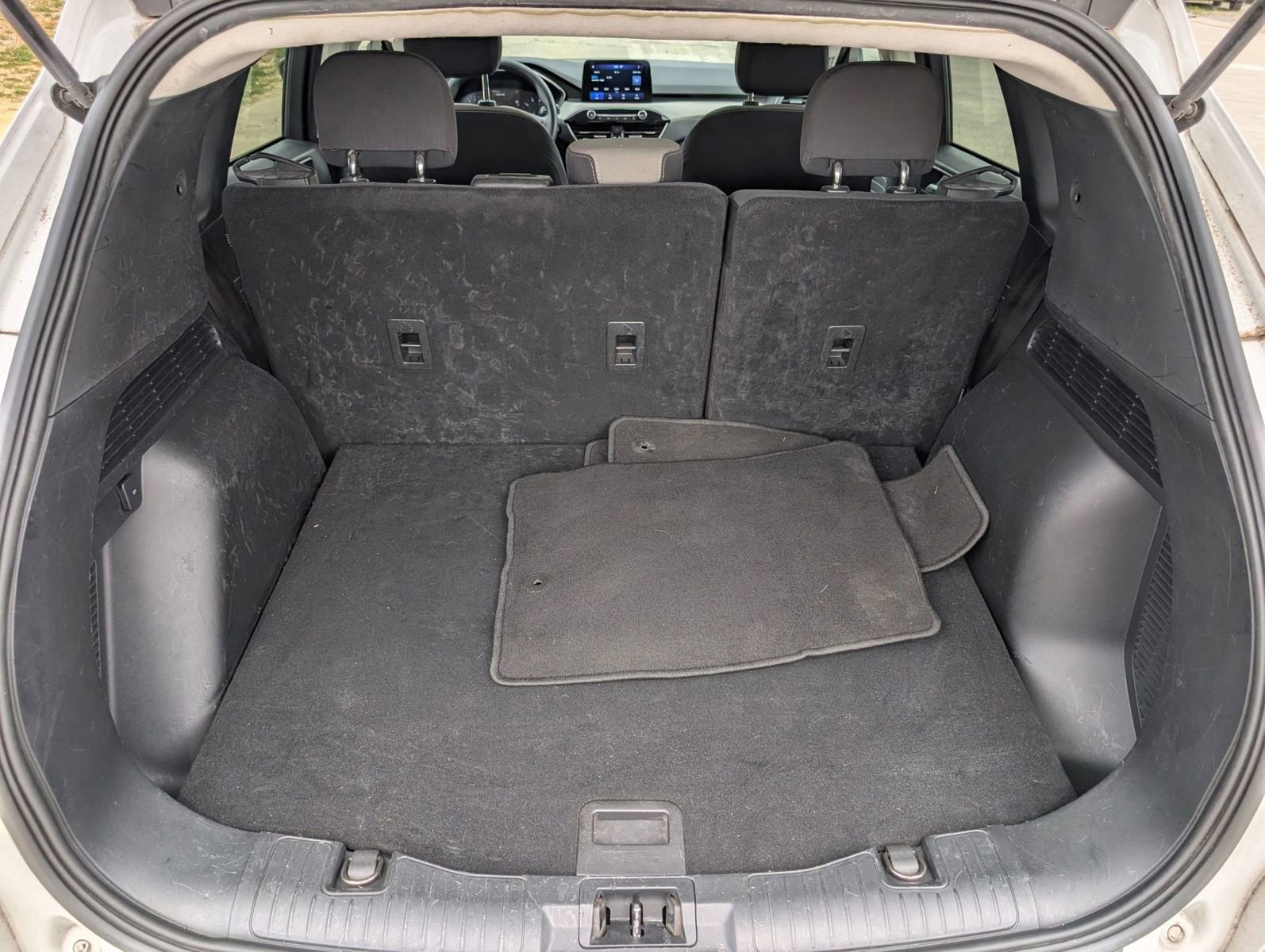 Used 2021 Ford Escape SE image 22