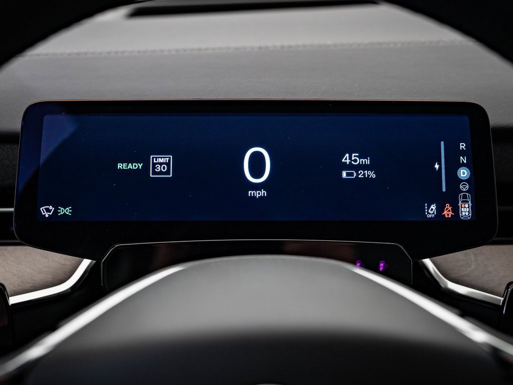 Used 2025 Volvo EX90 Plus image 32