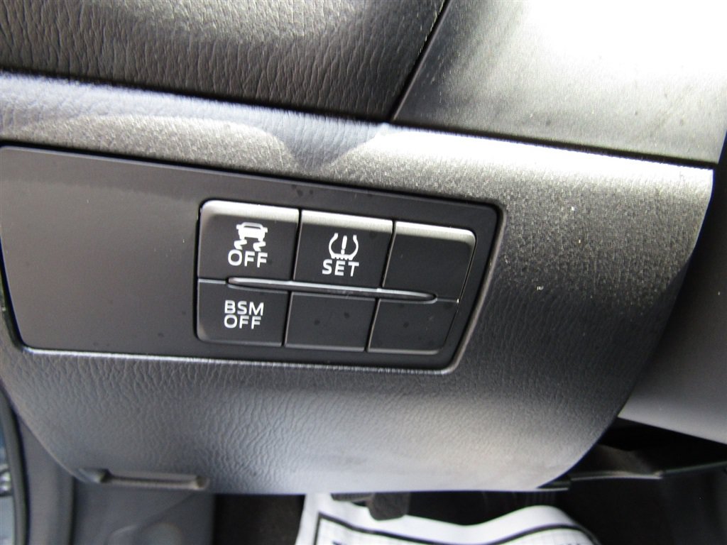 Used 2014 MAZDA MAZDA3 i Grand Touring FWD image 29