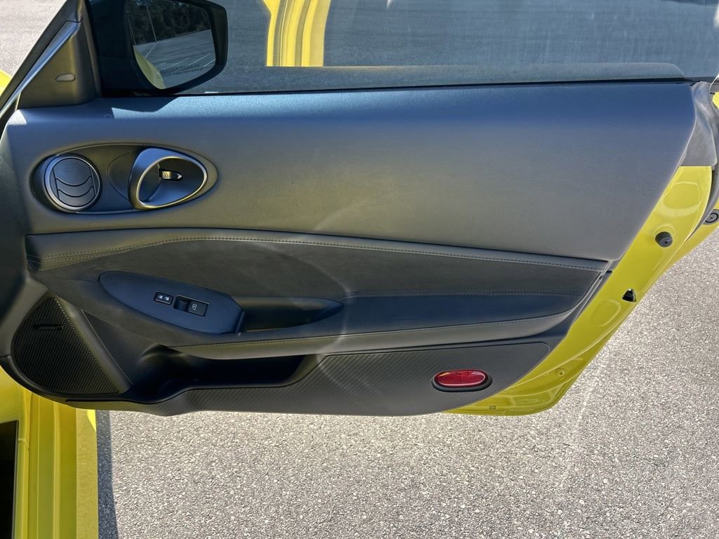 Certified 2023 Nissan Z Performance w/ Floor Mat Package (L93) image 47