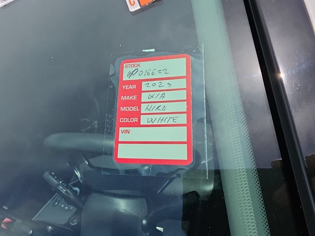 Certified 2023 Kia Niro Wave FWD image 10