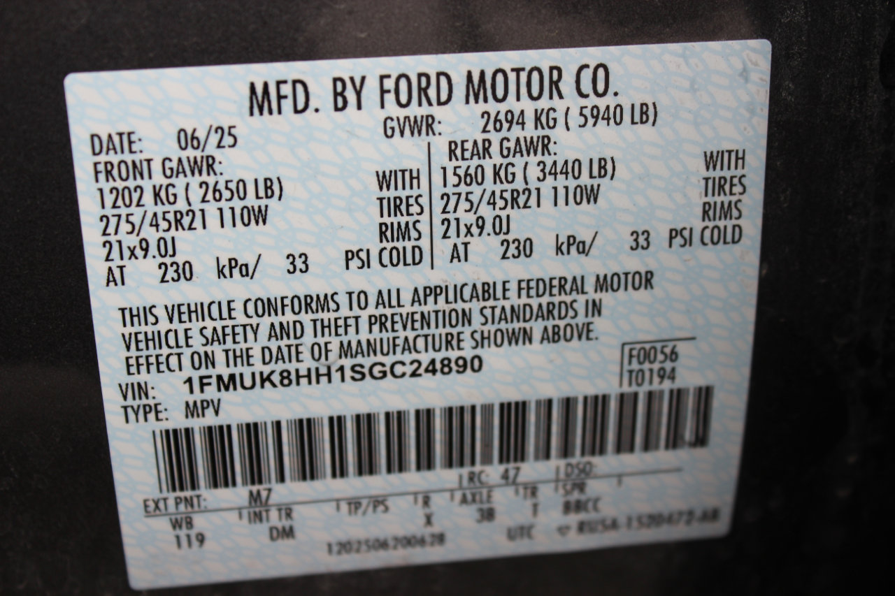 Used 2025 Ford Explorer Platinum w/ LUX Leather Package image 20