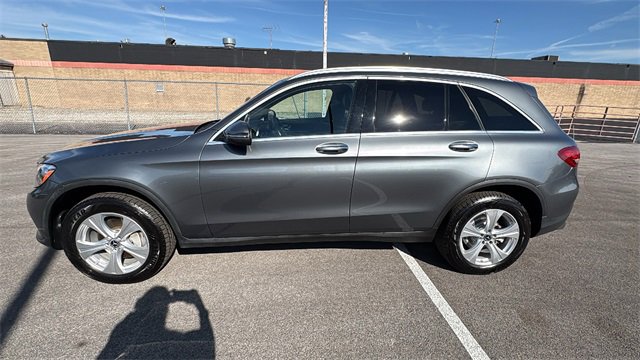 Used 2018 Mercedes-Benz GLC 300 GLC 300 image 2