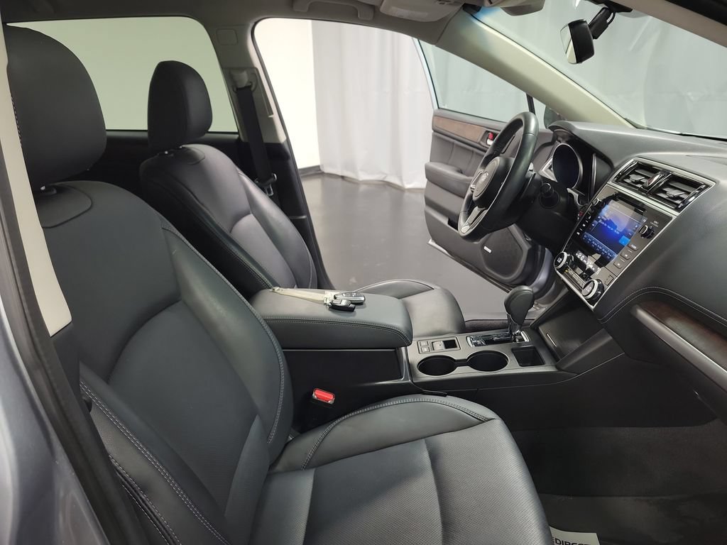 Used 2018 Subaru Outback 3.6R Limited AWD/4WD image 31