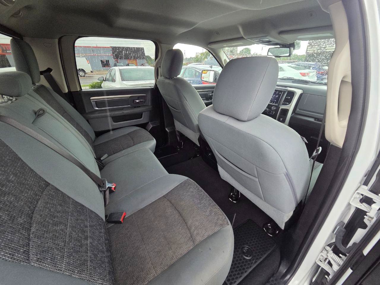 Used 2020 RAM 1500 Classic SLT w/ Luxury Group RWD image 16