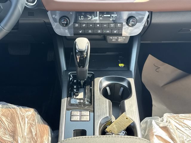 New 2026 Subaru Outback Touring AWD/4WD image 9