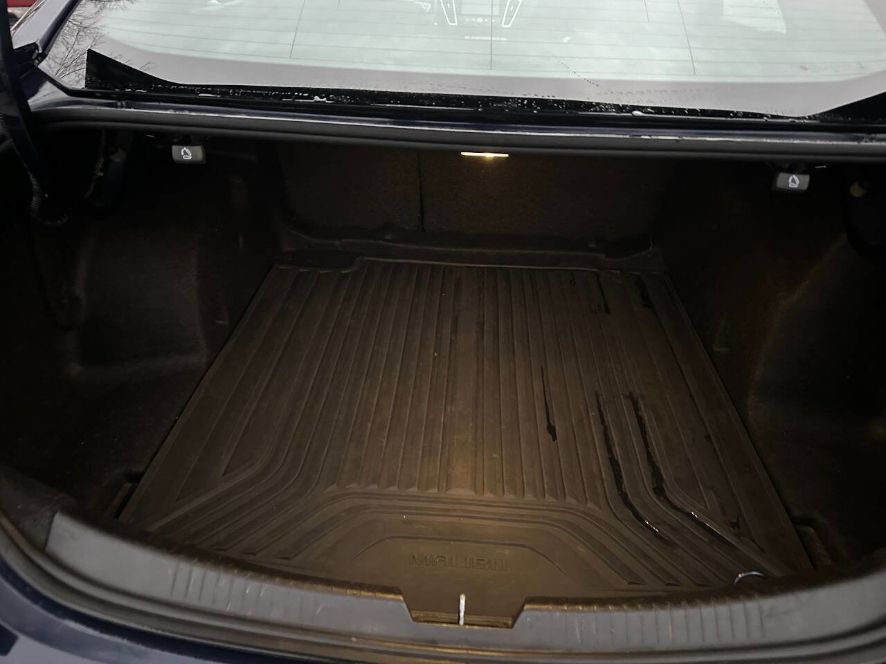 Used 2016 Chevrolet Malibu LT image 15