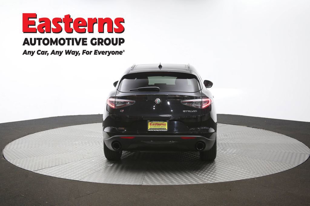Used 2024 Alfa Romeo Stelvio Sprint image 37