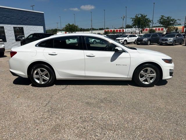 Used 2024 Chevrolet Malibu LT FWD image 6