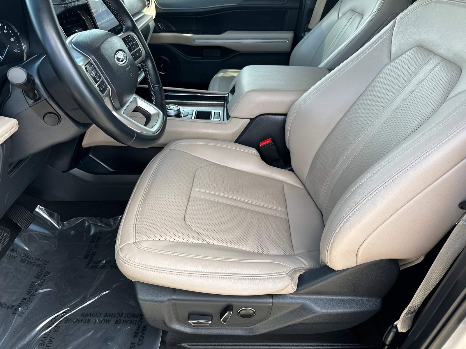 Used 2024 Ford Expedition Max Limited image 9