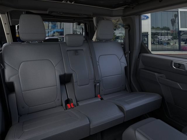 New 2026 Ford Bronco Outer Banks w/ Sasquatch Package AWD/4WD image 11