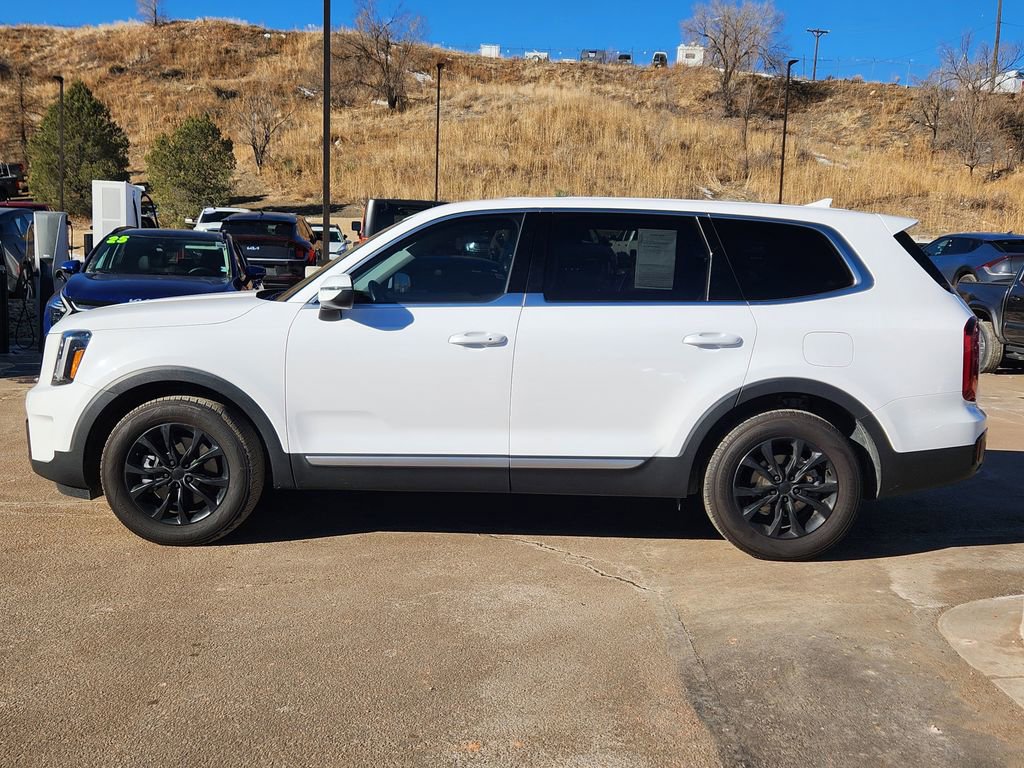 Certified 2023 Kia Telluride LX image 4